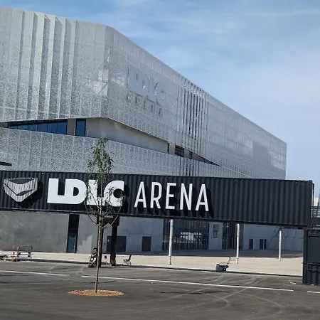アパート Bel En Rdc Avec Parking *